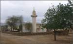 MoscheenaKirchen/4746/in-darnas-sind-mir-die-vielen In Darnas sind mir die vielen Trockenmauern um Huser und Moscheen aufgefallen. Das Tiefland Eritreas wird vornehmlich von Muslimen bewohnt, whrend im Hochland mehr Christen anzutreffen sind.(29.10.2008)