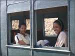 Das sind Momente im Leben, wo man gerne nochmals 30 Jahre jnger wr. Dabei waren Wahat und Nejat nur fr unser leibliches Wohl in der eritreischen Eisenbahn zustndig. (30.10.2008)