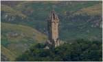 Burgen und Schlosser/1687/der-70m-hohe-turm-des-wallace Der 70m hohe Turm des Wallace Monument in Stirling erinnert an eine Schlacht der Schotten gegen die verhassten Englnder im 15.Jahrhundert. (10.08.2008)